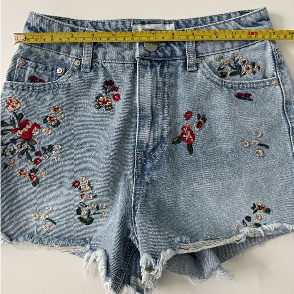 Banjara Embroidered Denim Cutoff Shorts Size 1/24 - Picture 6 of 9